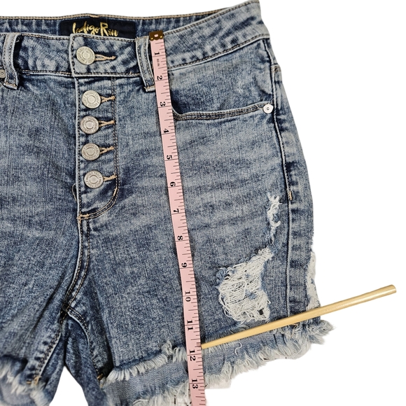 Indigo Rein Cutoff Distressed Jean Shorts, 7/27 - Picture 10 of 12